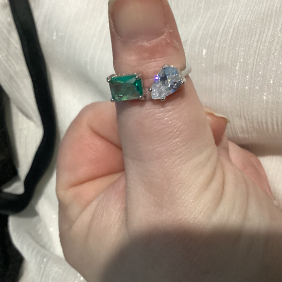 💋Adjustable Sterling Silver Open  Cz Diamond & Emerald Ring - Picture 4 of 17